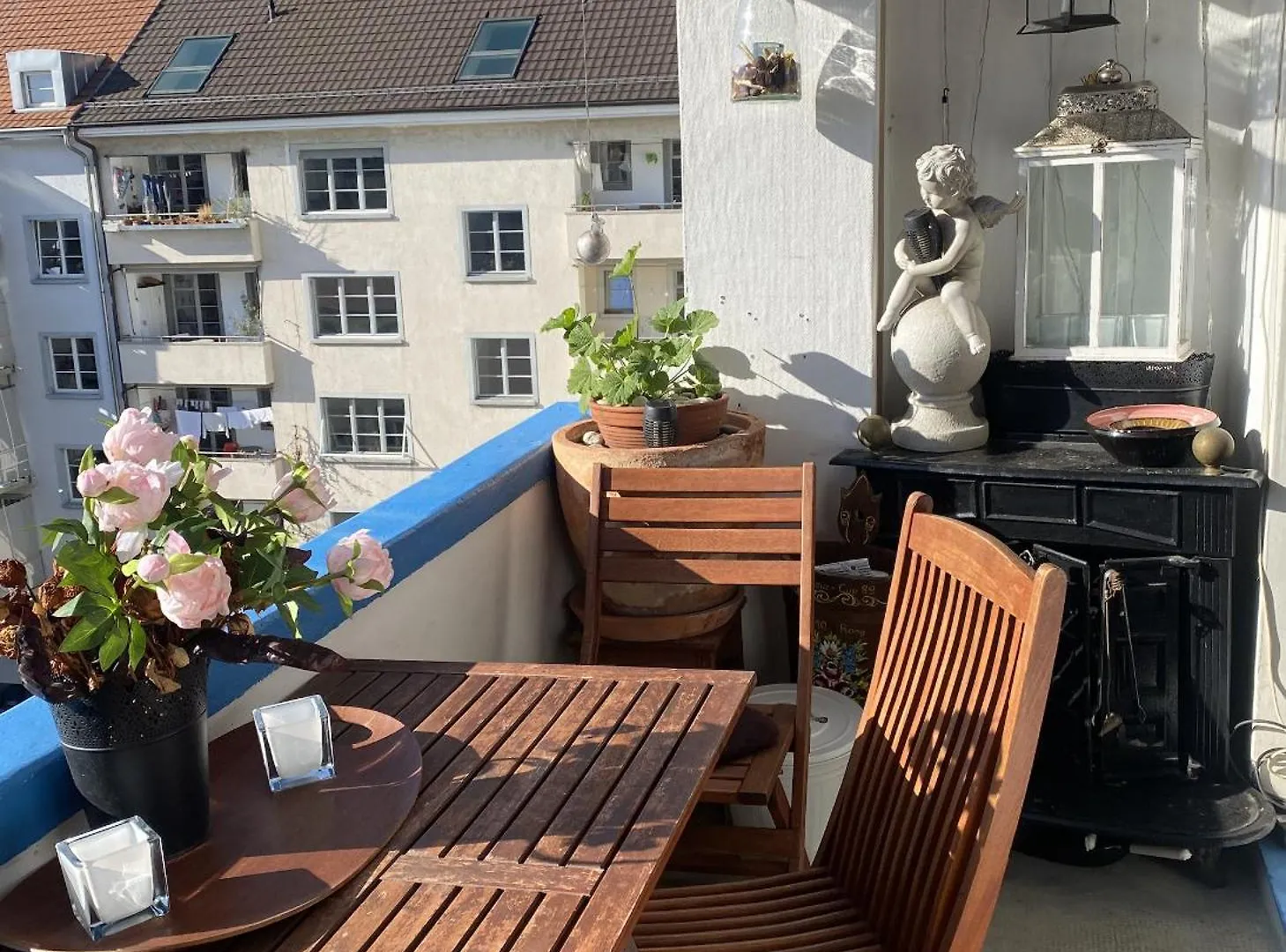 Jaro'S Place Basel